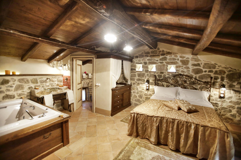 La Locanda Del Ruspante Castro dei Volsci Extérieur photo